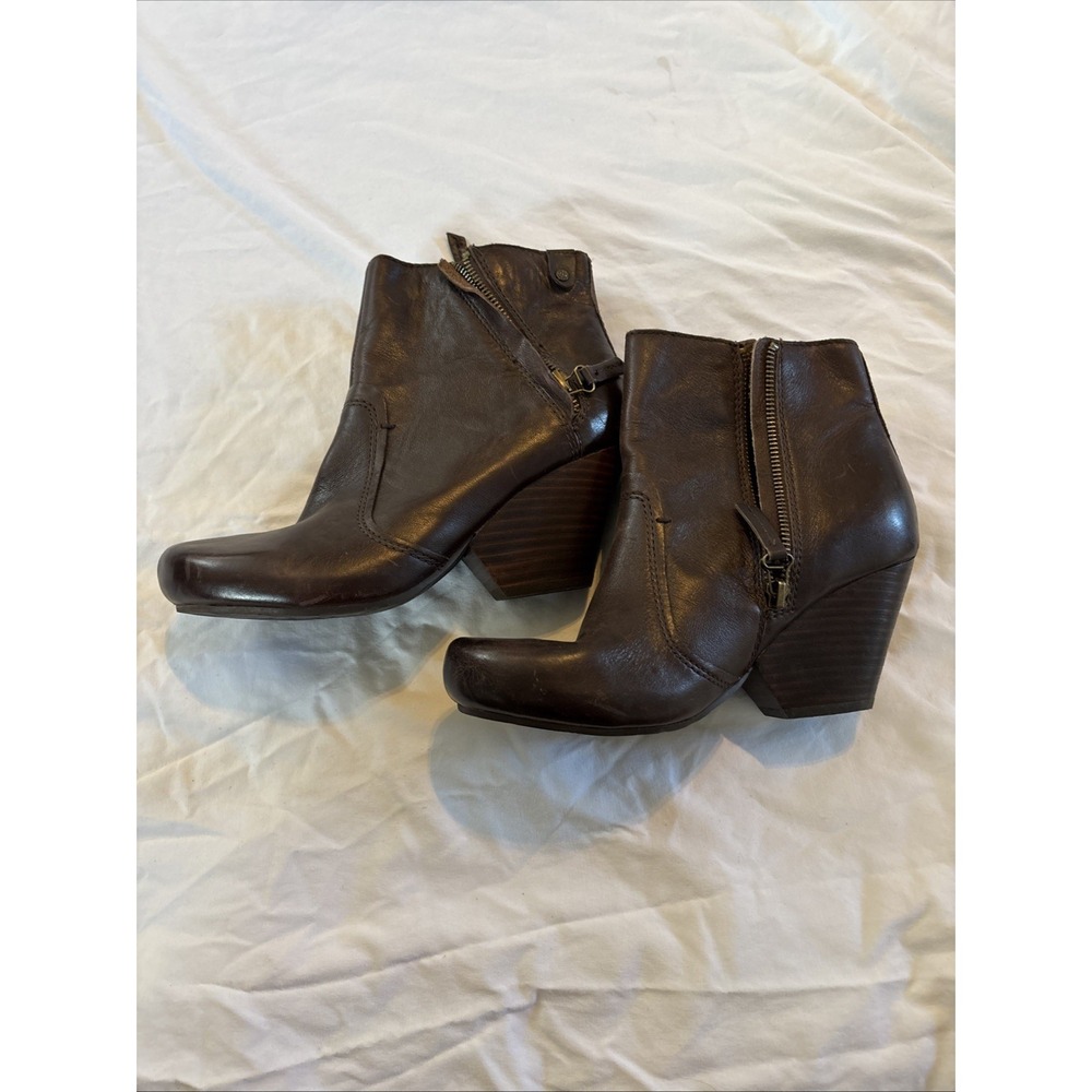 OTBT Red Way Brown Leather Zip‎ High Heel Ankle Booties Boots Size Womens 7.5 M - Picture 2 of 11